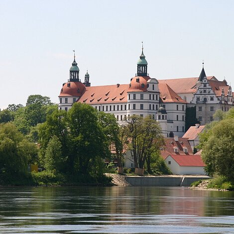 Blick auf das Neuburger Schloss