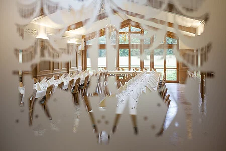 Saal des Waldgasthofes Zum Geländer