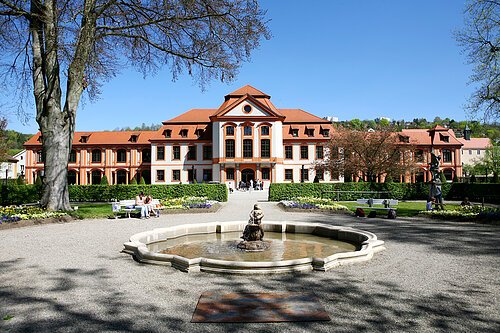 Sommerresidenz mit Hofgarten